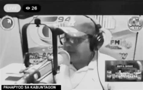 radio broadcaster binaril actual video|Radio broadcaster, binaril habang naka live.
